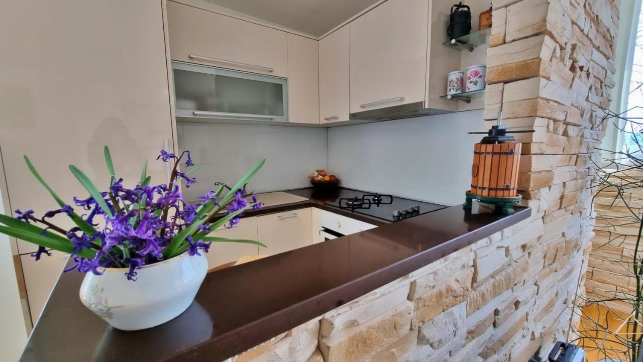 Apartment Tica Omis Ngoại thất bức ảnh